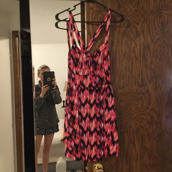 Express Dress - Picture 2 of 3